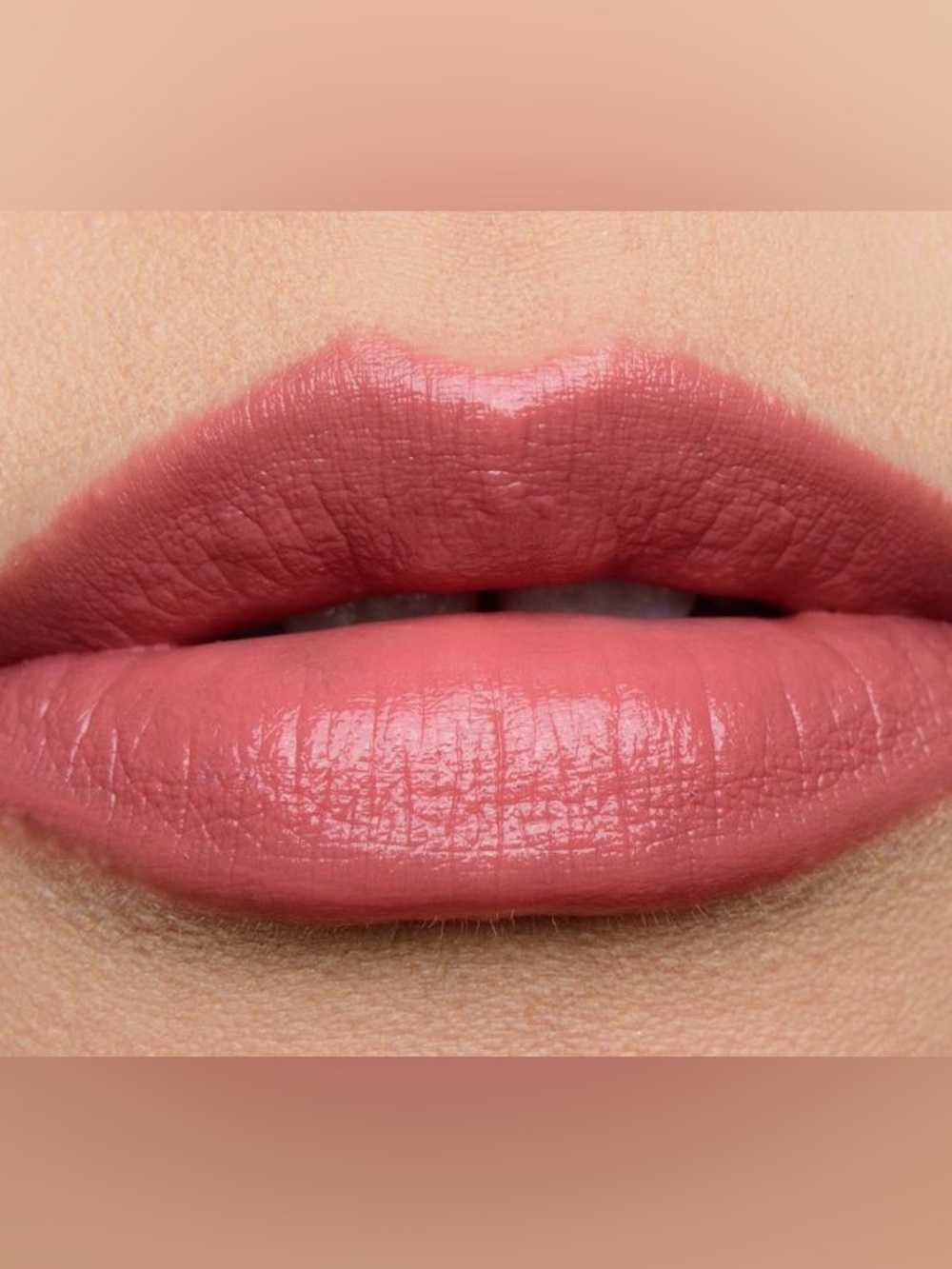 Estee Lauder Pure Color
Creme Lipstick in Beautiful Rose Tea Full Size